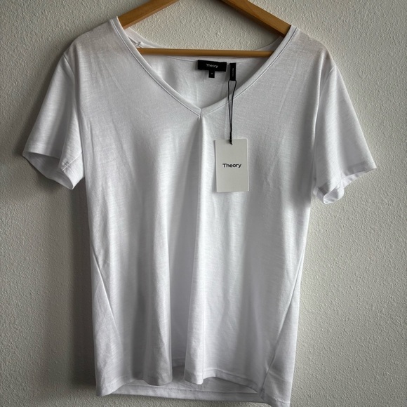 NWT Theory Dayne Atmos Light White Classic V-Neck Short Sleeve Tee Shirt Size M - Picture 2 of 8